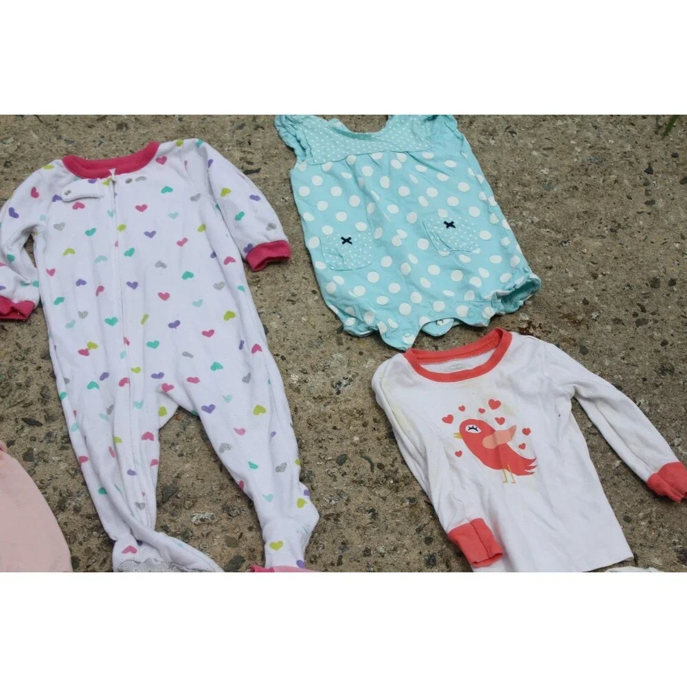 Lot of 31 pcs Baby Girl Clothes 12M, 12-18M Outfits Sleepers CUTE FALL Wardrobe